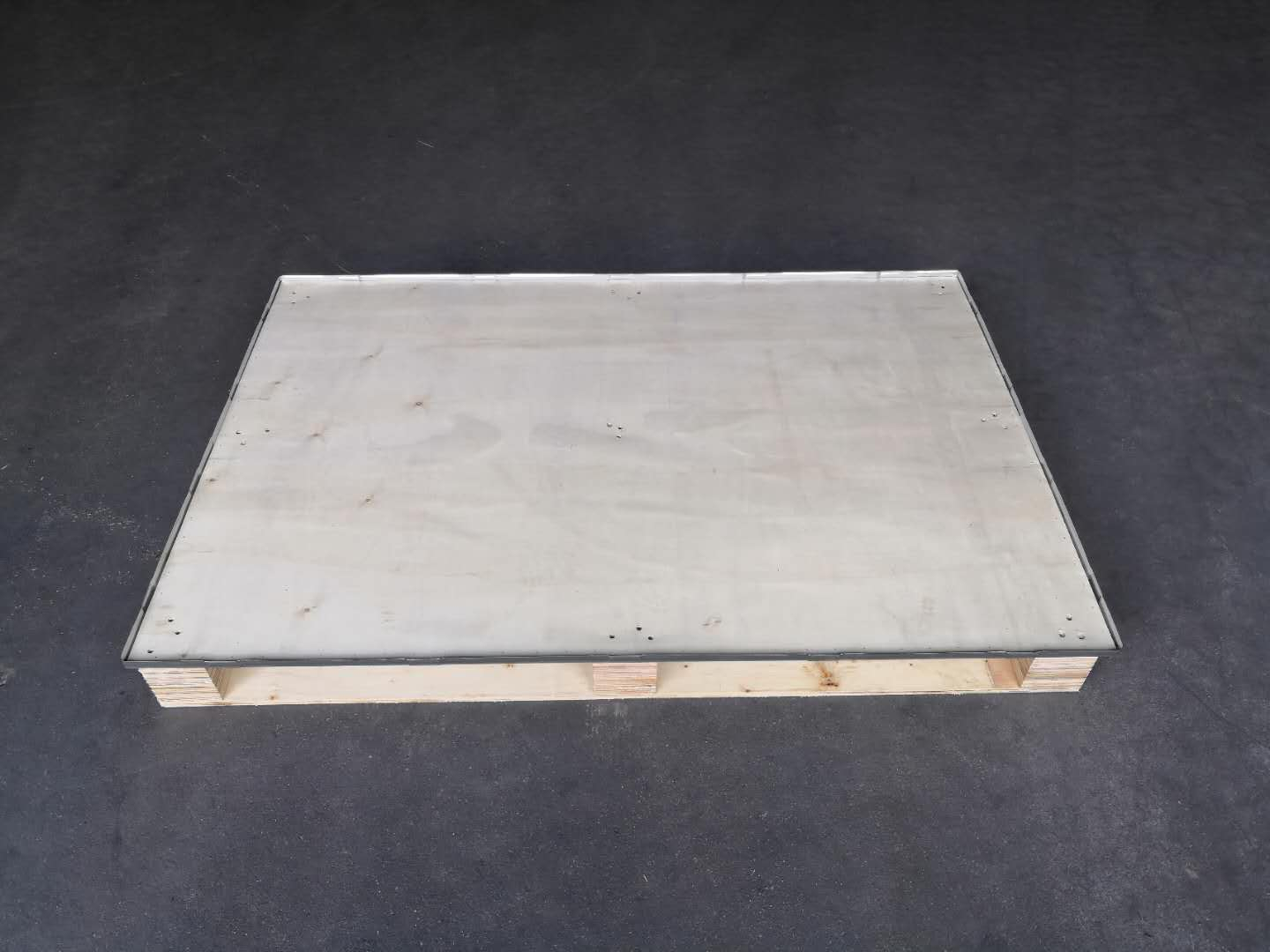 免熏蒸木托盤價格和熏蒸木托盤價格區(qū)別在哪里?